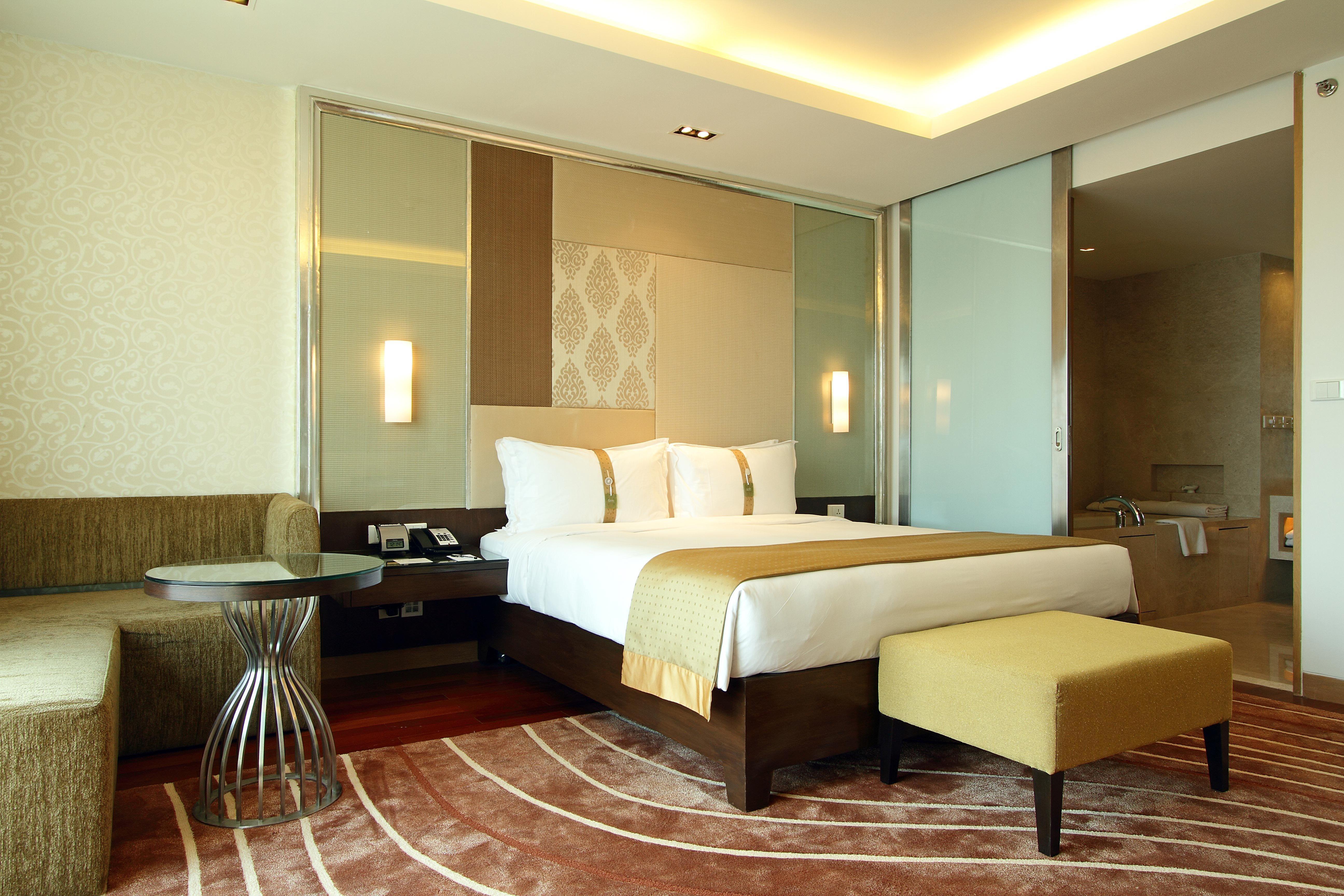 Holiday Inn Mumbai International Airport By Ihg Phòng bức ảnh A bedroom at the hotel